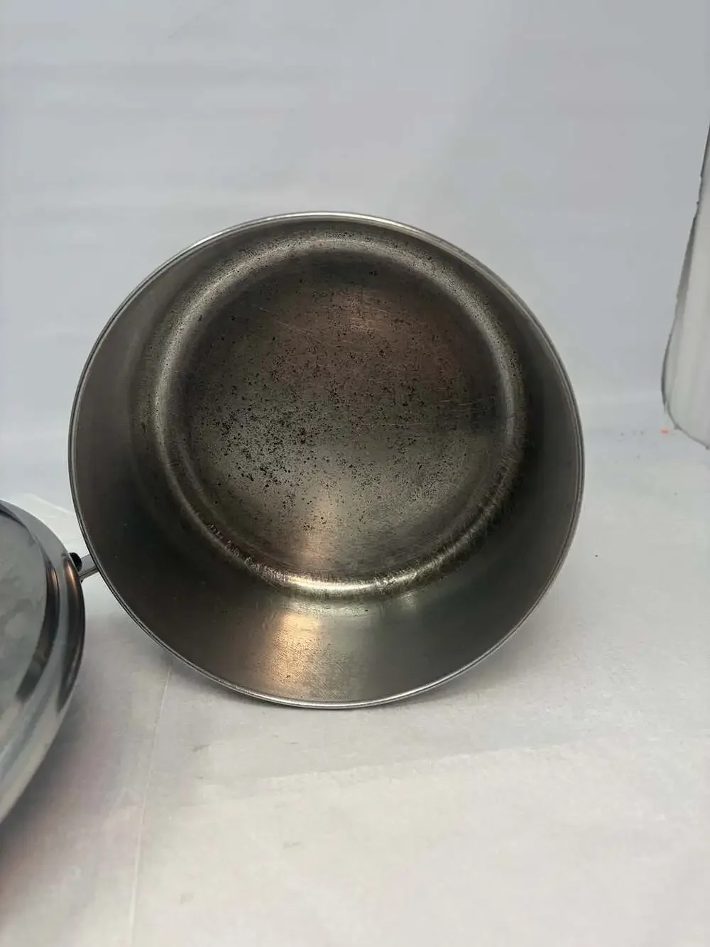 Vintage Pre 1968 Copper Bottom Revere Ware 1 1/2 Quart Sauce Pan with orig lid.